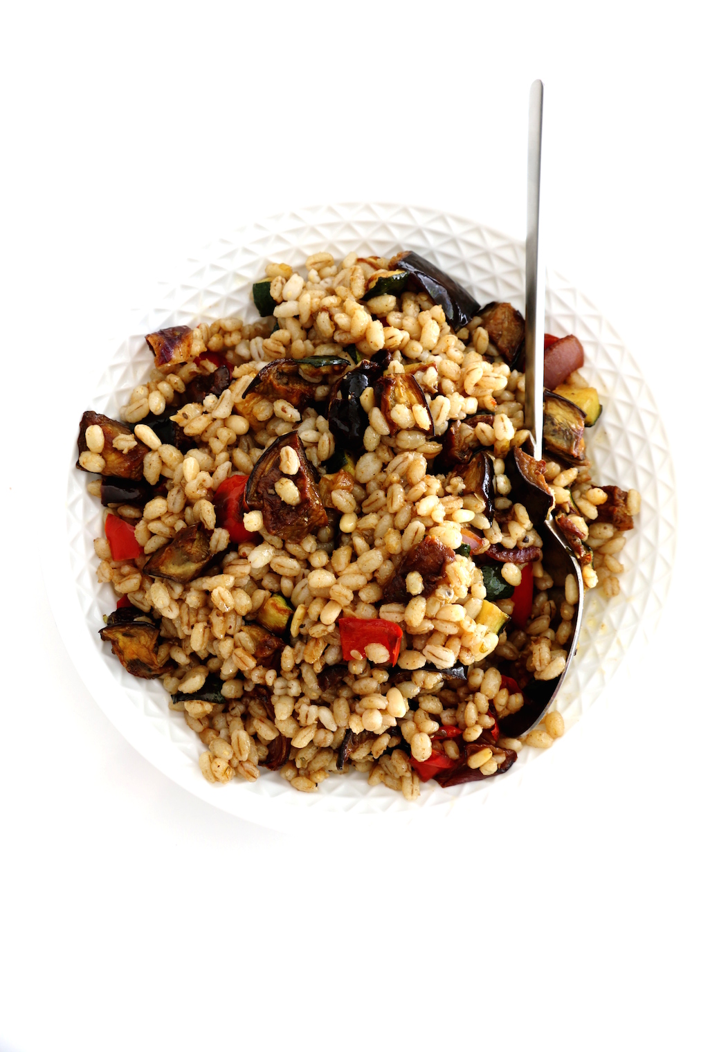 mediterranean barley salad | www.savormania.com
